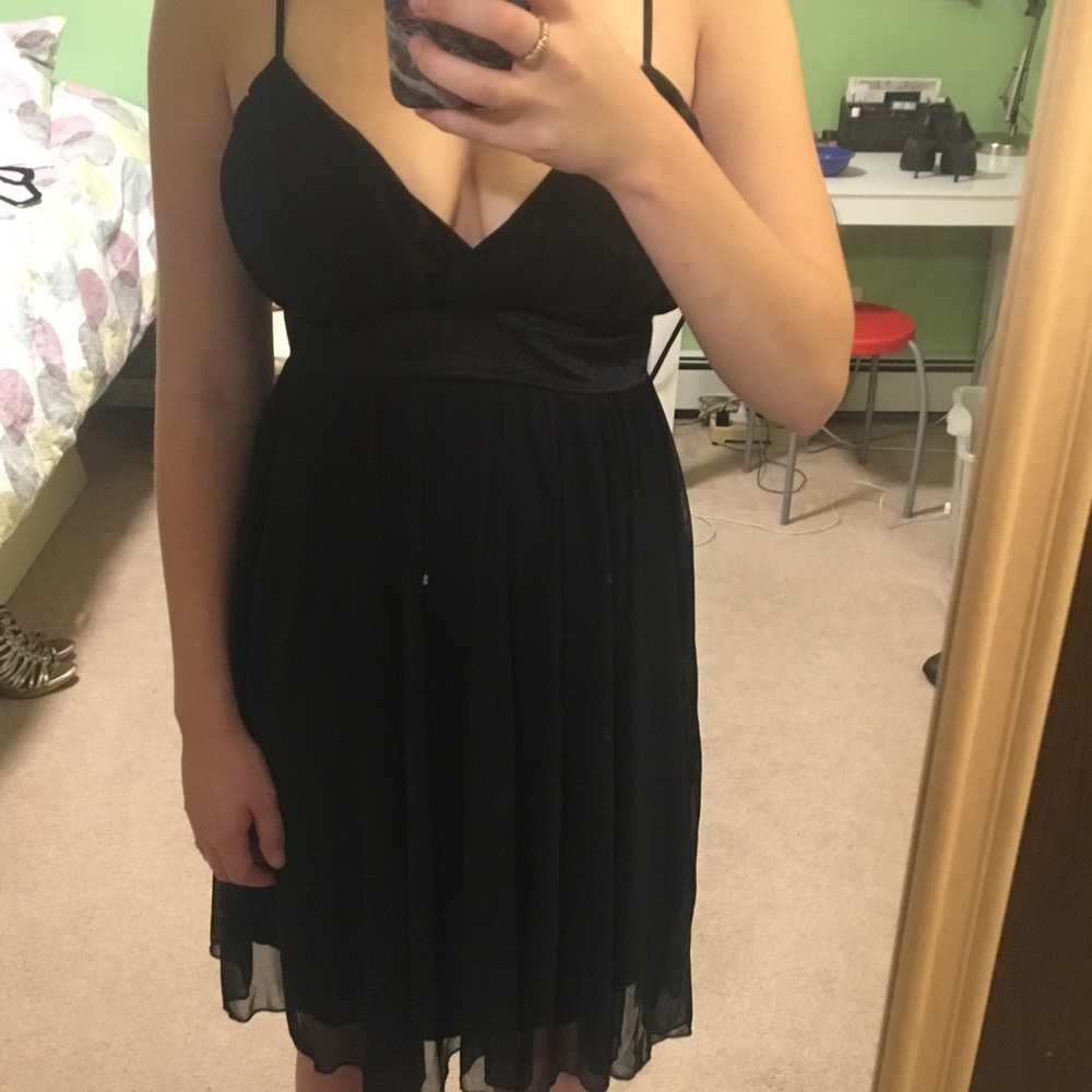V-Neck LBD
